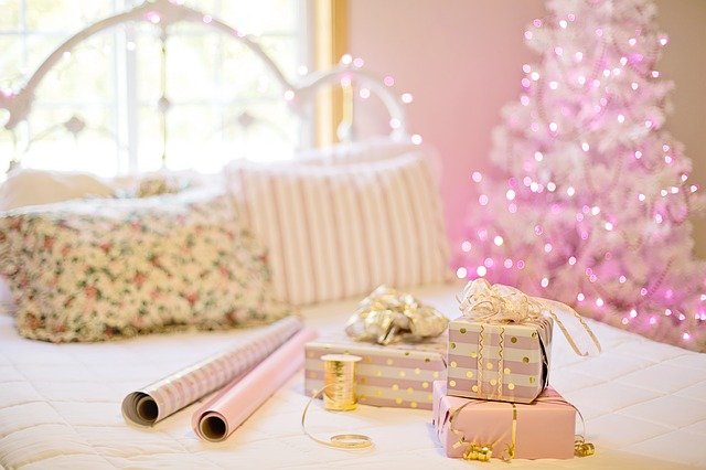 フランフランのピンクのクリスマスツリーのイメージ画像